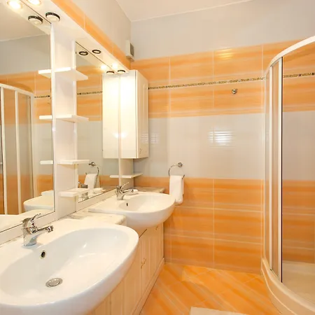 Three Wells Apartman Zára