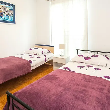 Three Wells Apartman *