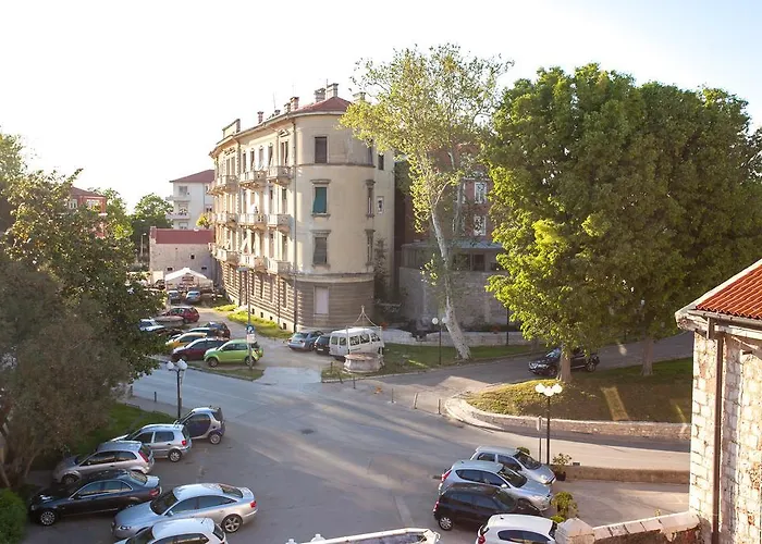 Three Wells Ζαντάρ