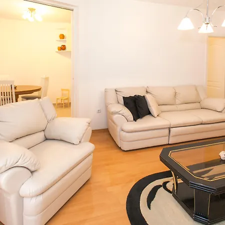 아파트 Three Wells